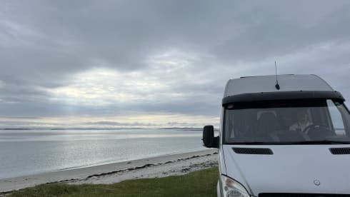VanNoes – Geräumiger und hip dekorierter Mercedes Sprinter