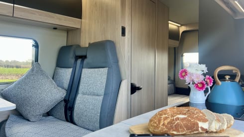 Expedition 67 – 4 berth, 4 belt (2025)