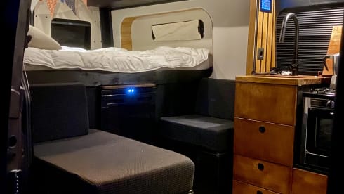 Chris & Ride – 2p MB sprinter OFF-GRID from 2019