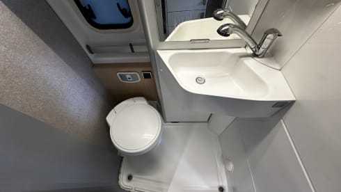 Hymer Yellowstone '24 - Automatic with tow bar 3T