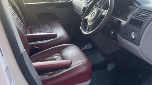 Buddy –  Volkswagen Campervan 2/4 berth Perfect for Adventure Hols! 