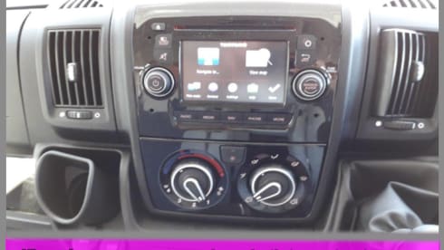 Bess – Flexible and comfortable for couples, families and friends (6-10 people)