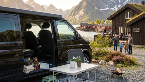 Casa on wheels – Luxe & Vrijheid op Wielen: Unieke Volkswagen Buscamper 'Casa on Wheels