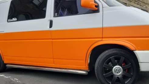Zazu – ZAZU - VW T4 converted campervan 