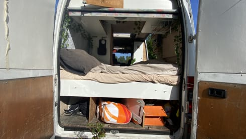 2p Peugeot bus from 1996