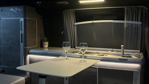 California 2 – Volkswagen bus camper
