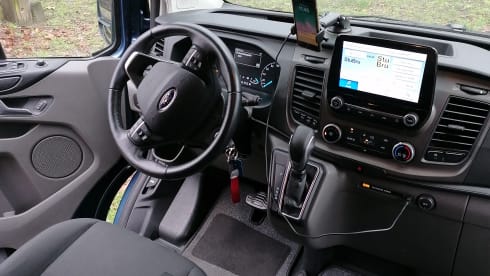 4p Ford campervan uit 2021
