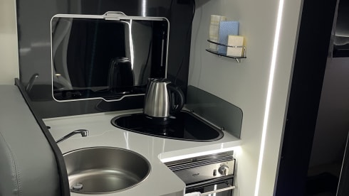 'Zefi' – New model, Luxury 4 berth Rollerteam Zefiro 696,auto,island bed 