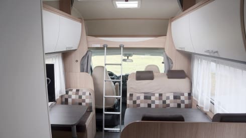 Sunlight – Reisemobil Sunligt mit 6 Schlafplätzen