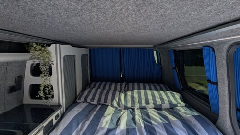 Seve – 4 berth Volkswagen campervan from 2015
