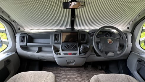 Molly – 6 berth Swift alcove from 2011