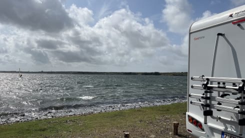 Comfortable and economical 6p motorhome with plenty of storage space (175hp)