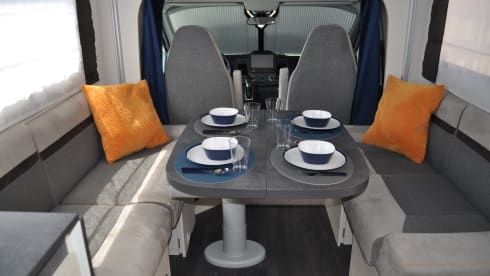 4p Challenger semi-integrated uit 2021