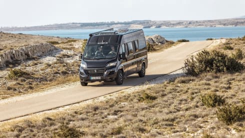 Yosemite  – Premium Outdoor Van Rental