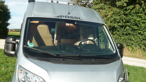 RC – Pössl Roadcriser Solar - AHK-Awning-NAVI-R`camera