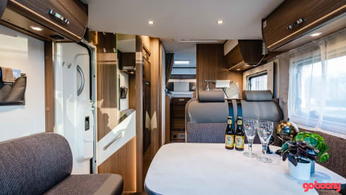 Luxury semi-integrated mobile home from 2020
