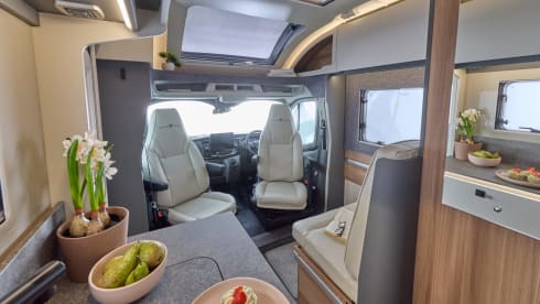 DFO – 3 berth Autotrail 690T 2026