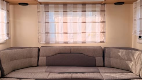 Jard-sur-mer – Automatic 6 berth Roller Team 2023