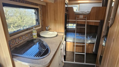 Dora the motorhome explorer  – Dora the motorhome explorer 