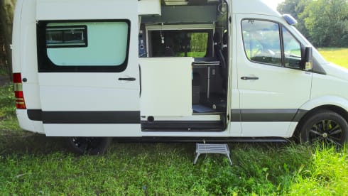 Mercedes Benz Sprinter 4 seater bus camper automatic.