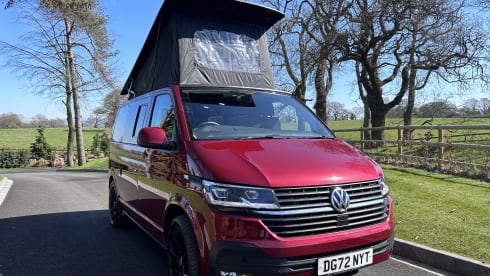 Ruby – Dog Friendly VW Campervan - T6.1 Automatic Gearbox - Insurance included