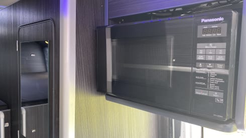 Dignity  – Autobus Volkswagen a 4 posti letto del 2017