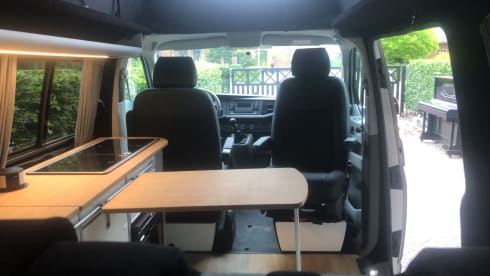 Goofy – 2p Volkswagen bus from 2020