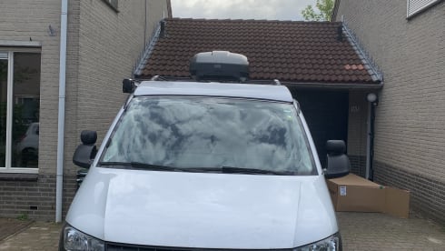 5p Volkswagen bus uit 2023