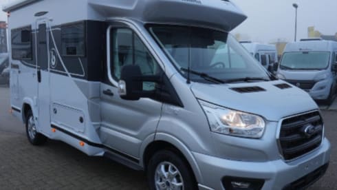 4p Ford semi-integrated uit 2024