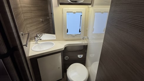 Luxury McLouis camper for 4 people 