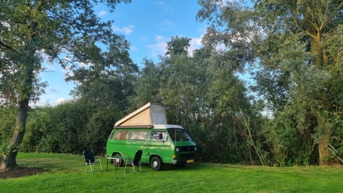 3p Volkswagen bus from 1983