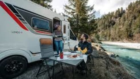 "Big" Nuggy – Very comfortable camper with 4 seats / 4 sleeping places