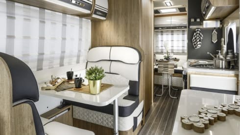 Discovery II – Roulotte a 5 posti letto - RollerTeam AutoTrail - 2026