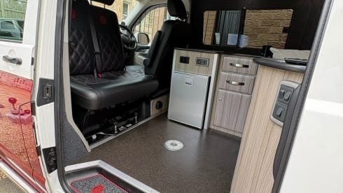 Camper Volkswagen a 4 posti letto del 2015