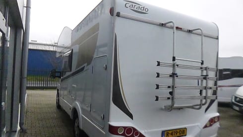 Lousje – Carado 3 4 or 6 person automatic 