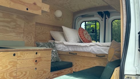 Big Penny – Cosy 2 berth Ford Camper