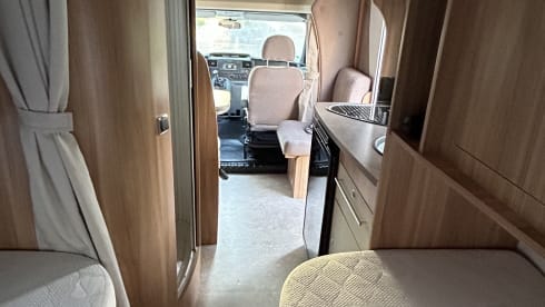 Ford Chausson – 2p Ford semi-integrated uit 2013