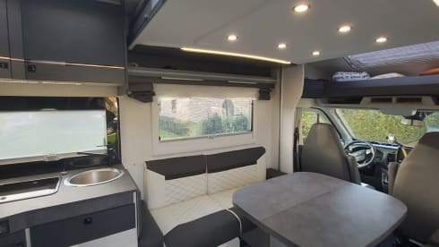5p Challenger semi-integrated from 2022
