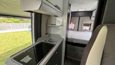 Willy – Cozy camper van to go on an adventure with!
