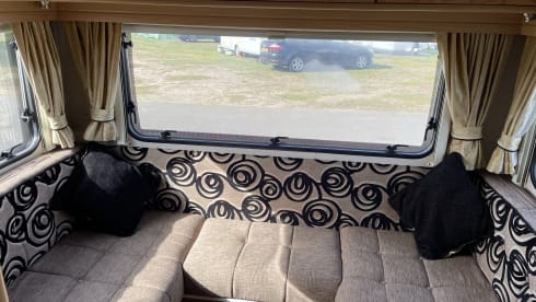 Greer – 6 berth Autoquest 180 Prestige, 2011