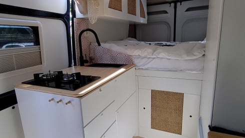 Dolf – luxury Fiat bus camper, fits in all parking spaces 