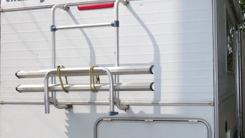 toulys 42 – Challenger 100 très compact mais grand à l'intérieur