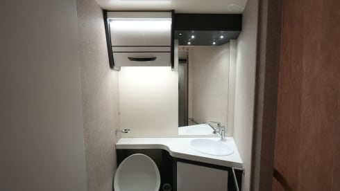 Mclouis avantgarde tot 5 personen – 5 persons semi-integrated Mc Louis Avantgarde