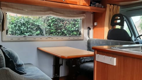 Moncayo – Fiat Ducato beautiful spacious 4 person family camper