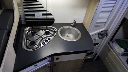 Camping-Car Capucine 5 places, avec climatiseur cellule.