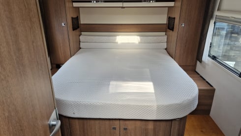 2p Hobby semi-integrated uit 2015