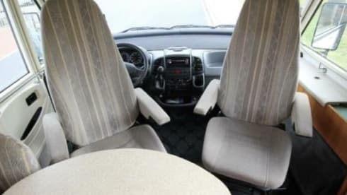 Hymmie – 4 person Hymer integrated from 2007 (air conditioning)