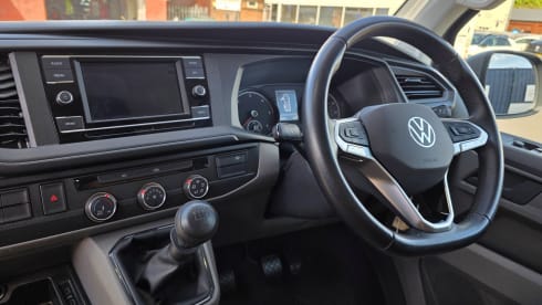 Volkswagen campervan met 4 slaapplaatsen vanaf 2024