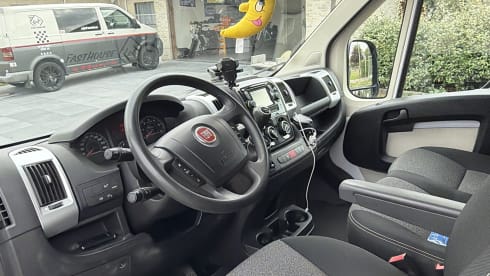 Bobo – 2p Fiat bus uit 2018
