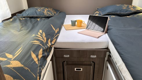 Tuur'ke – 4p Benimar semi-integrated from 2024